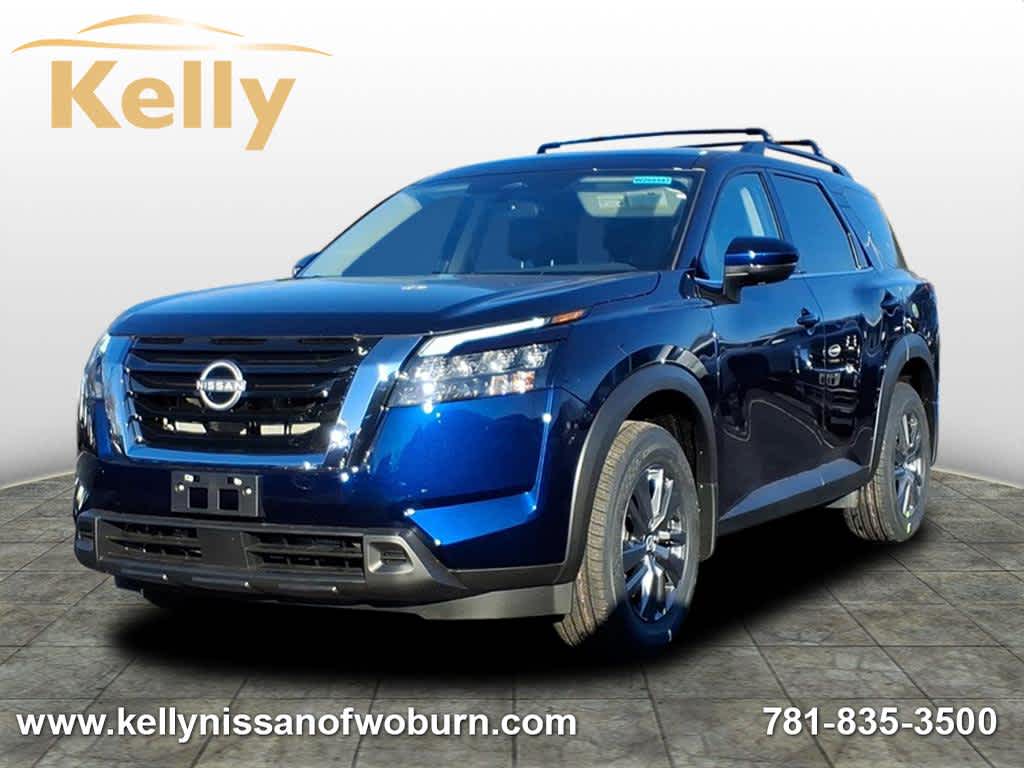 2025 Nissan Pathfinder SV's photo