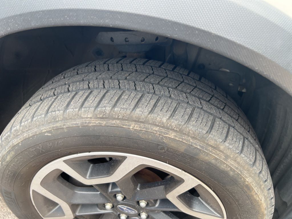 2017 Subaru Crosstrek 2.0i Limited photo 3