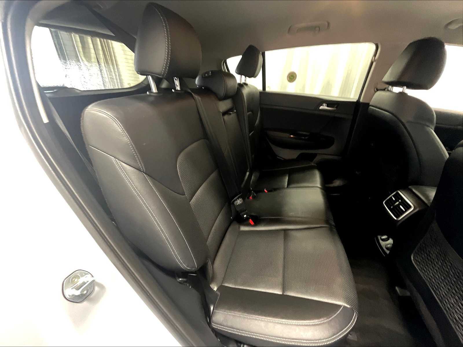 2020 Kia Sportage EX photo 13