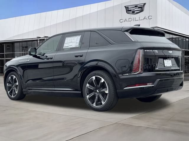 2025 Cadillac Escalade IQ Sport photo 2