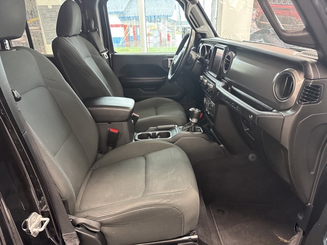 2021 Jeep Wrangler Unlimited Willys photo 12