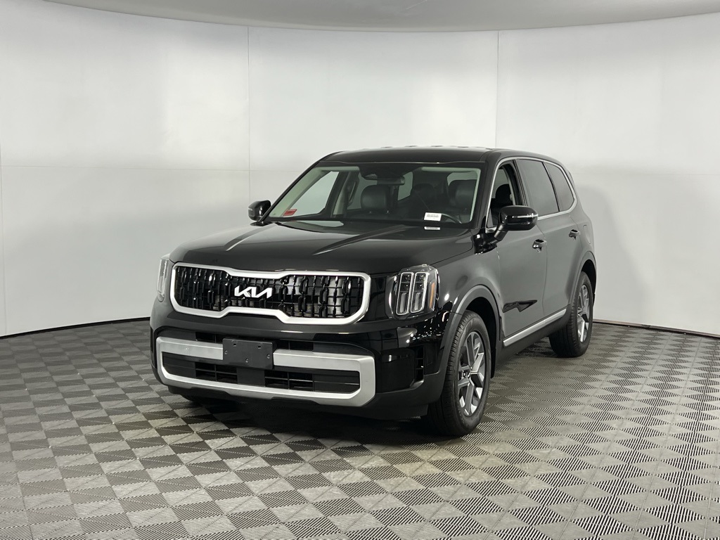 2024 Kia Telluride LX photo 2