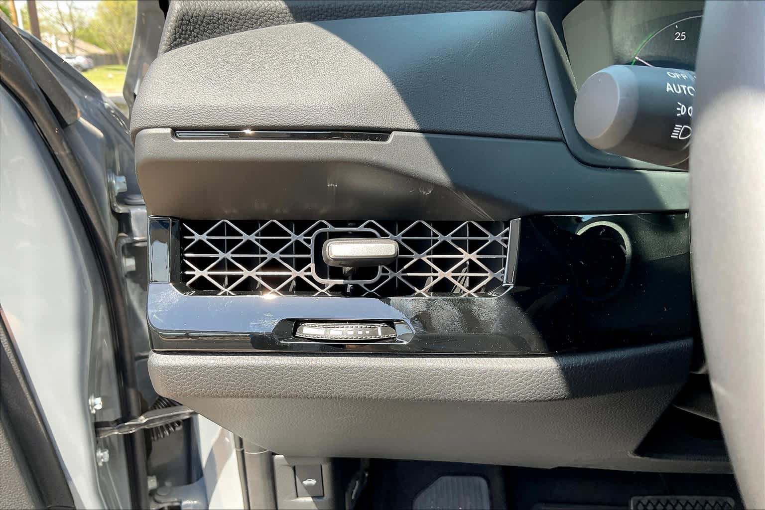 2025 Honda Accord Hybrid EX-L photo 17