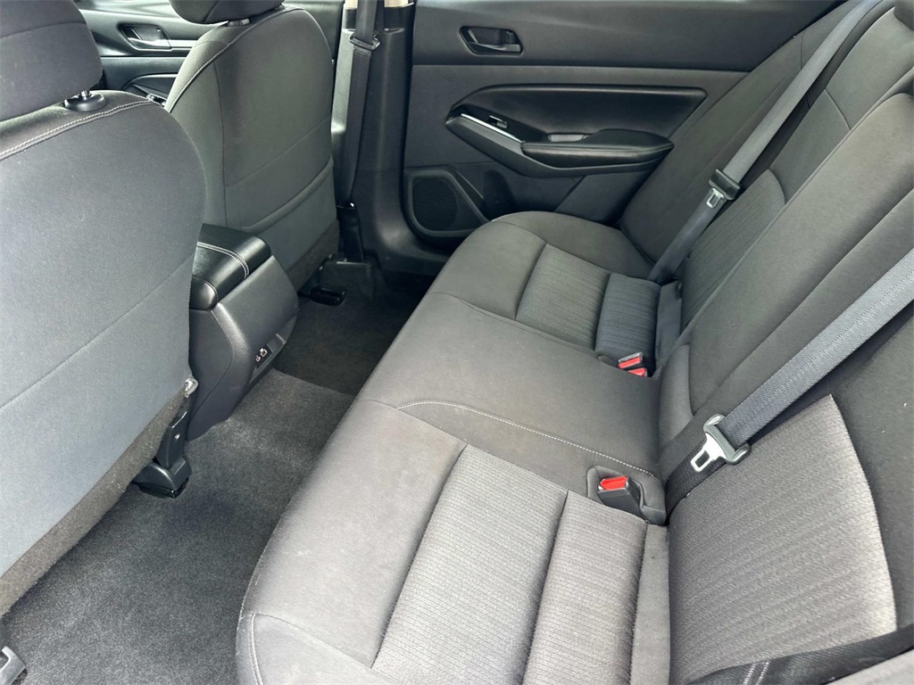 2023 Nissan Altima 2.5 SV photo 13
