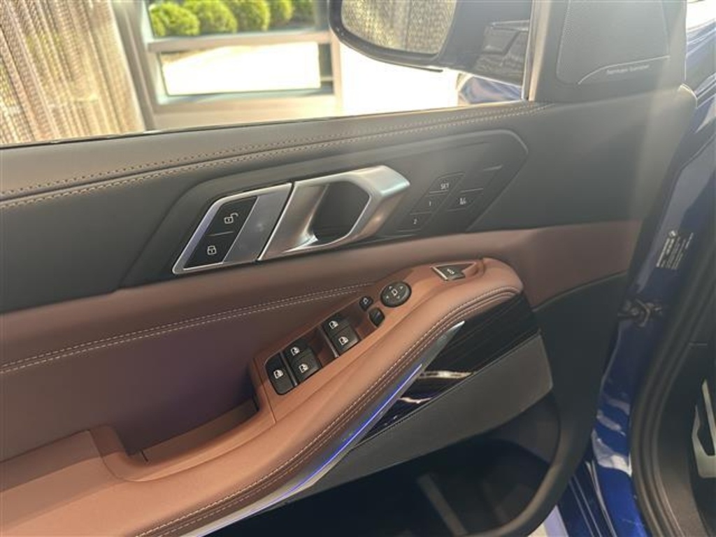 2026 Bmw X5 M60i photo 11