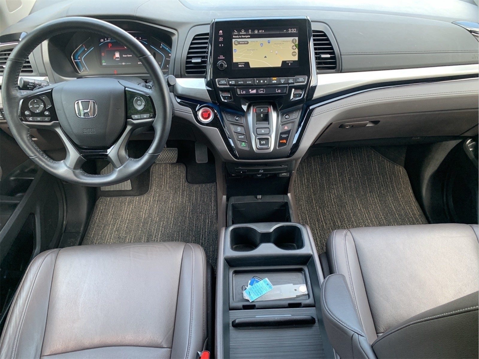2023 Honda Odyssey Touring photo 24