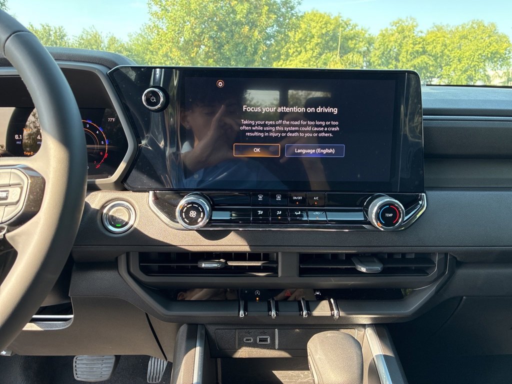 2026 Chevrolet Colorado Work Truck photo 11