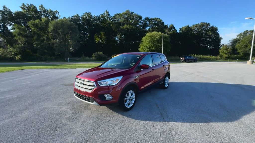 2017 Ford Escape SE photo 2