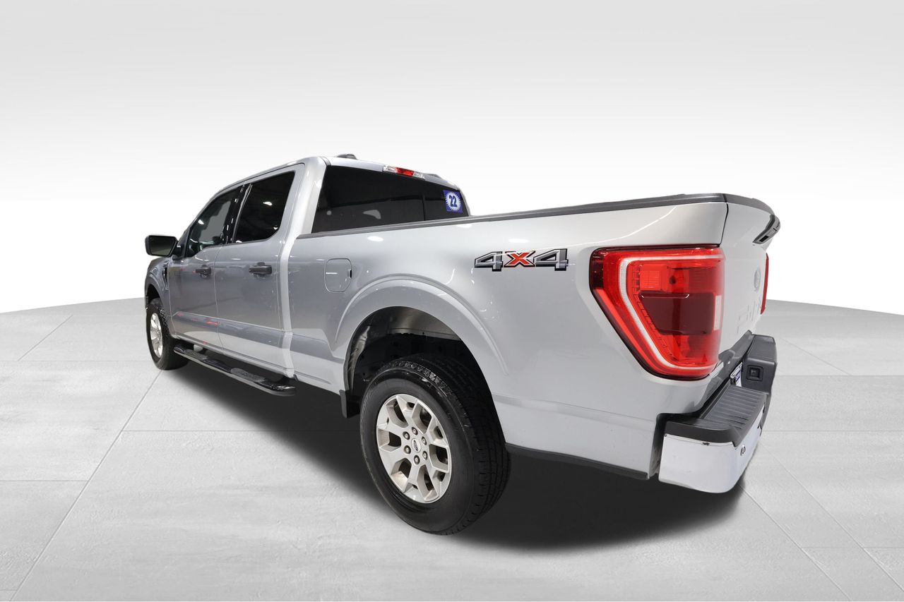 2022 Ford F-150 XLT photo 2