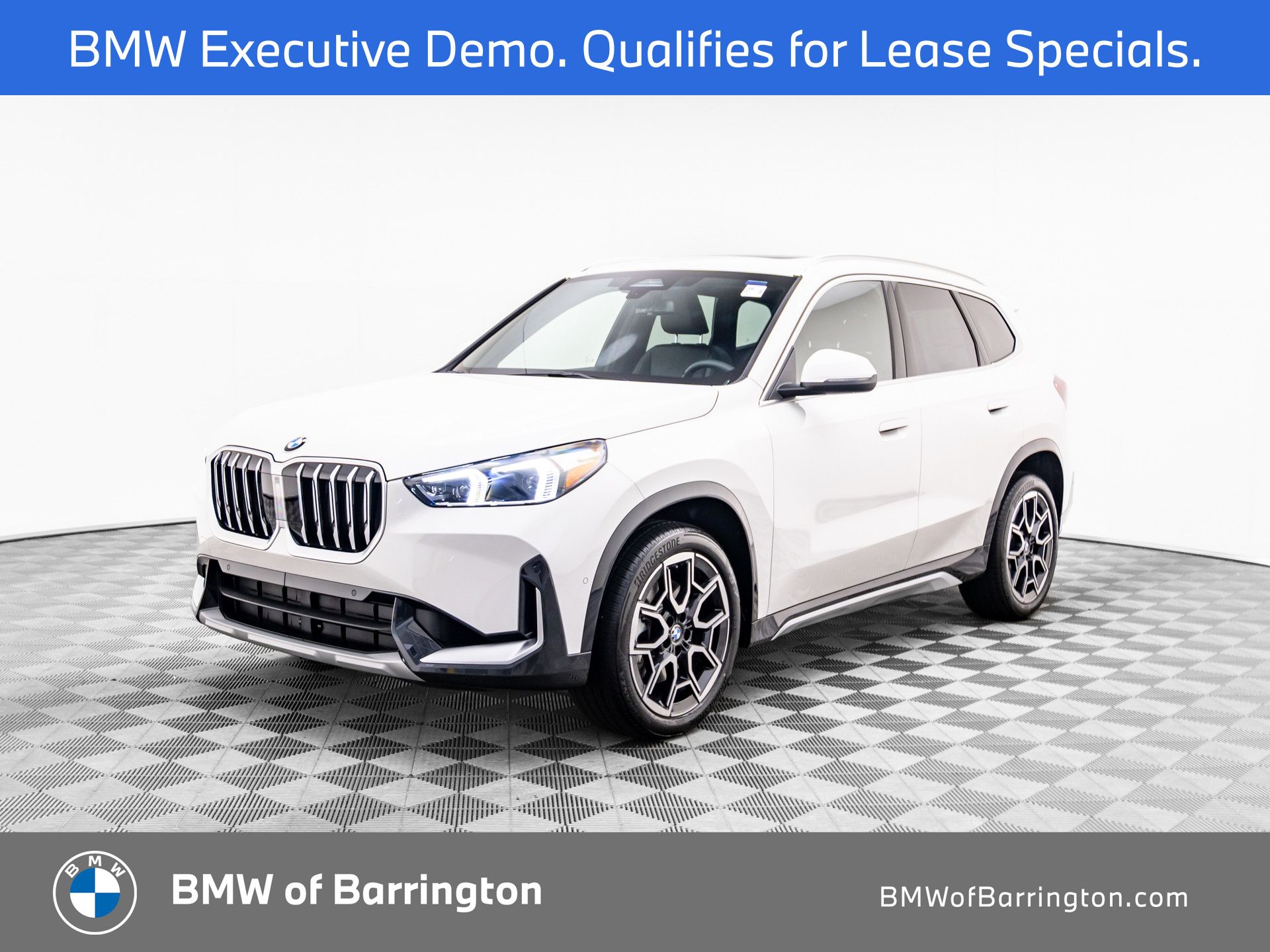 2025 BMW X1 28i's photo