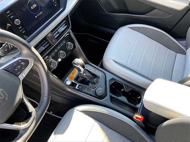 2023 Volkswagen Taos SE photo 13