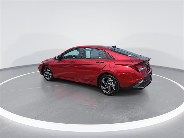 2025 Hyundai Elantra SEL Sport photo 6