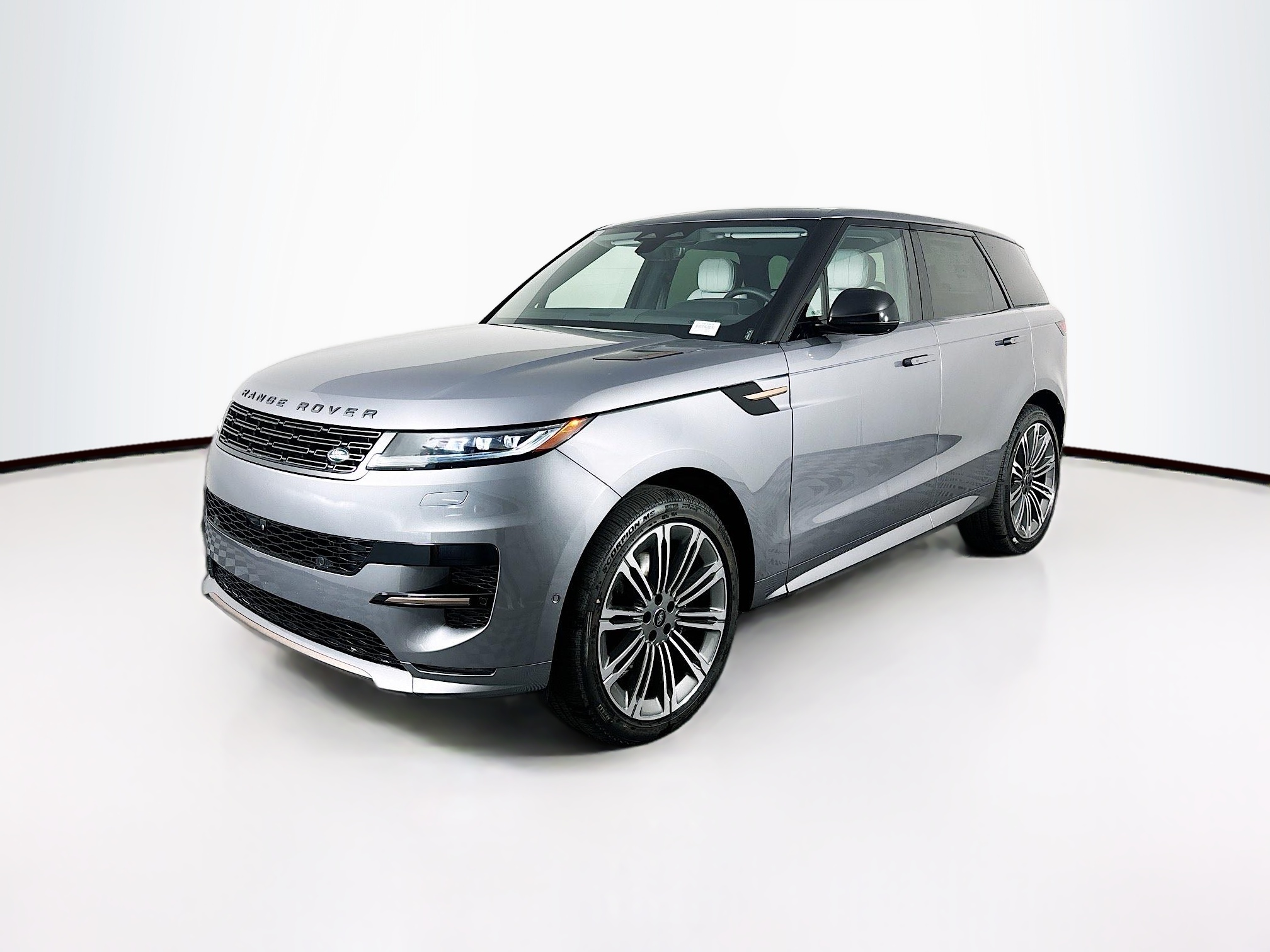 New 2025 Gray Land Rover Dynamic image 1