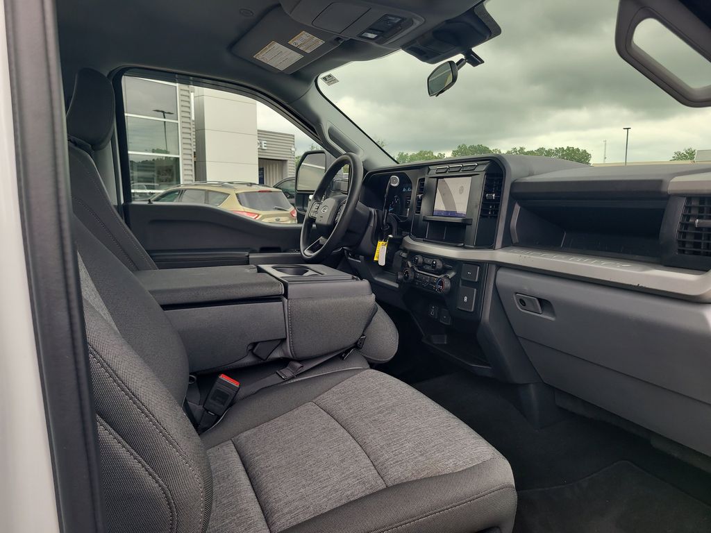 2024 Ford F-250 XL photo 22