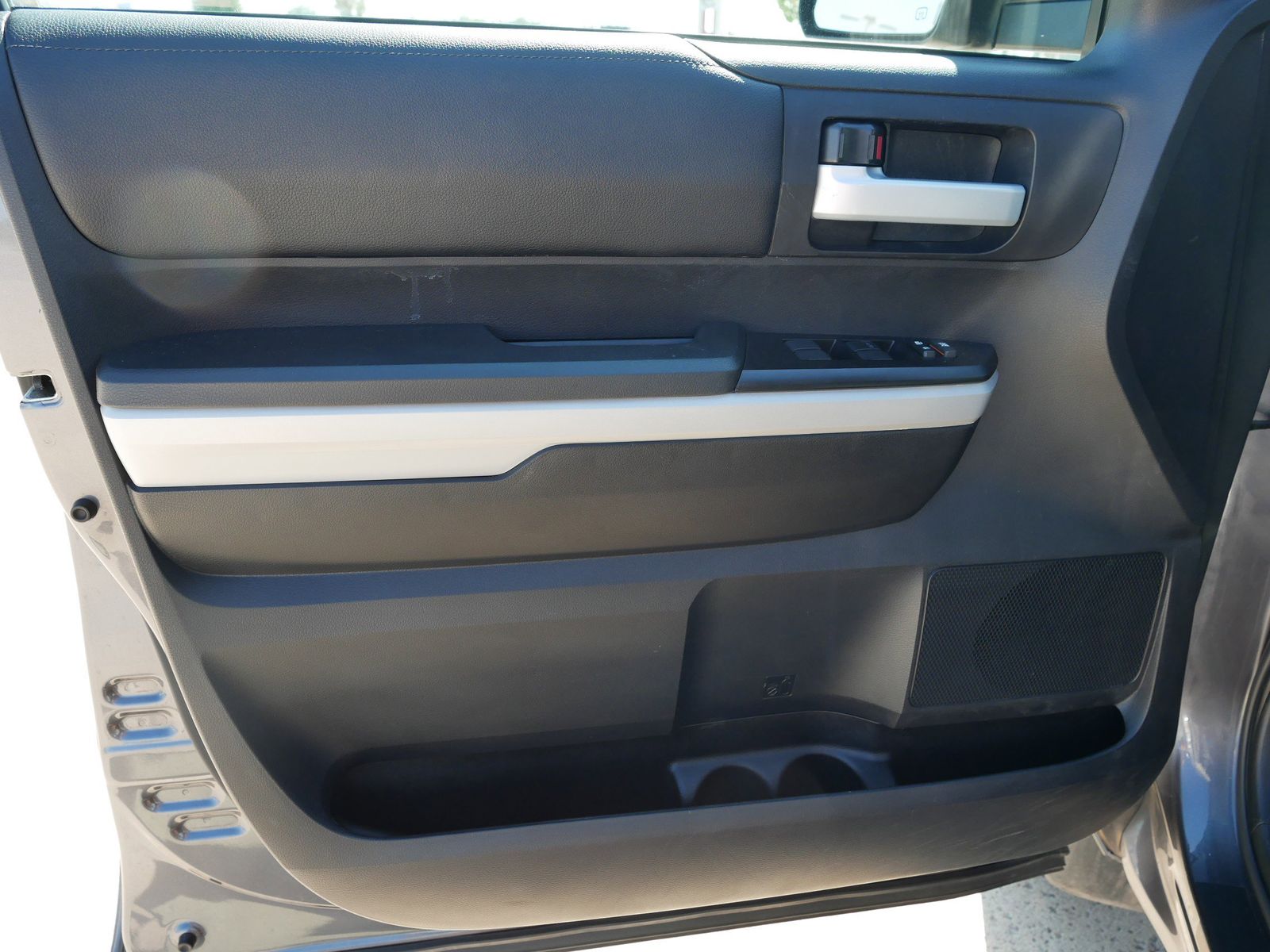 2018 Toyota Tundra SR5 photo 13