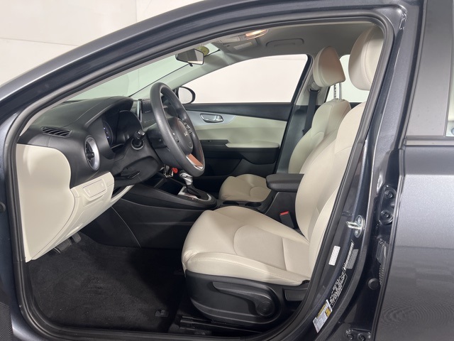 2023 Kia Forte LXS photo 13