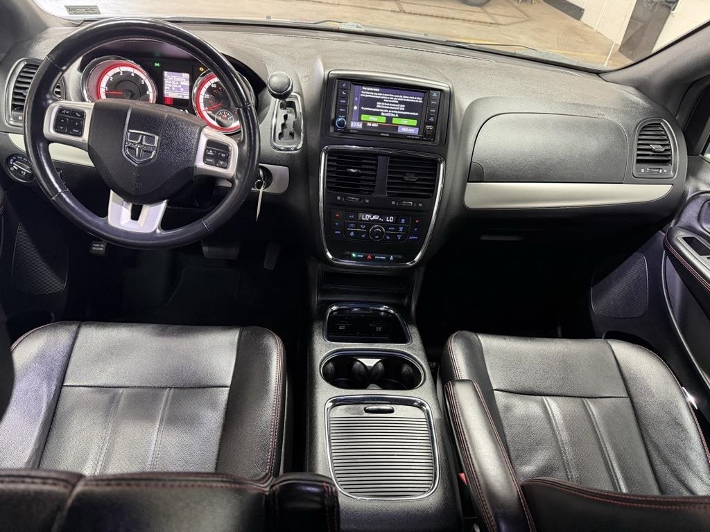 2019 Dodge Grand Caravan GT photo 2