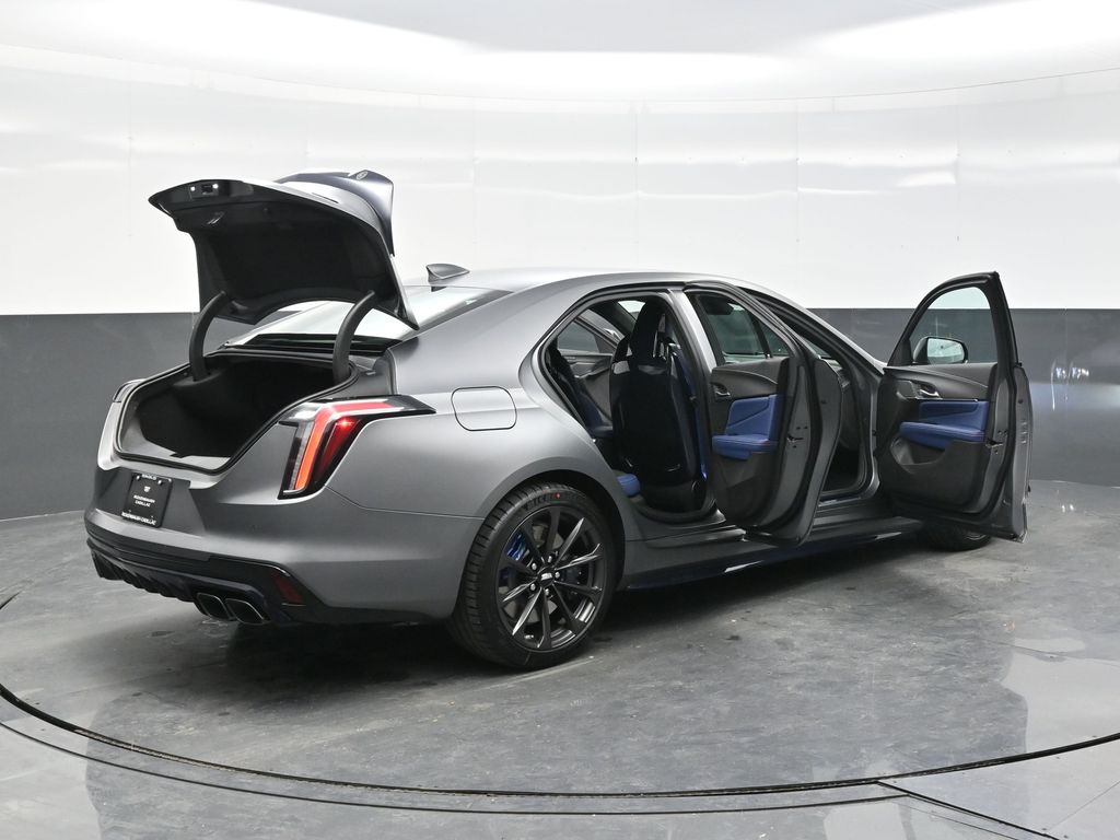 2025 Cadillac CT4 Blackwing photo 38