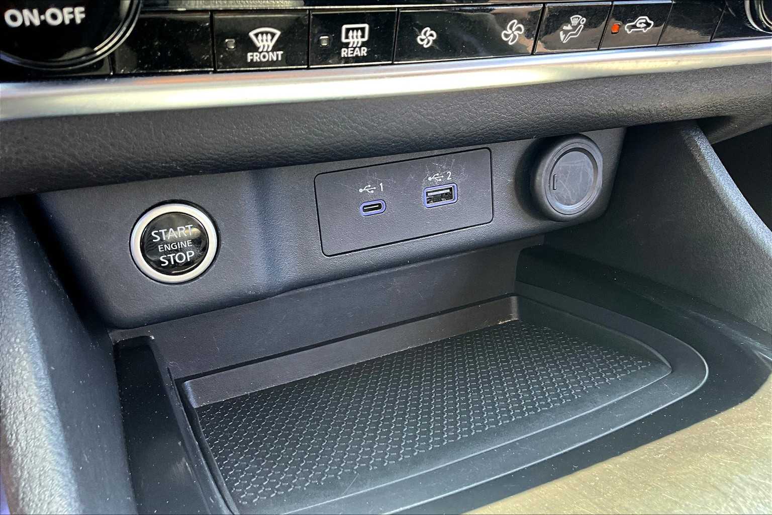 2023 Nissan Rogue SV photo 30