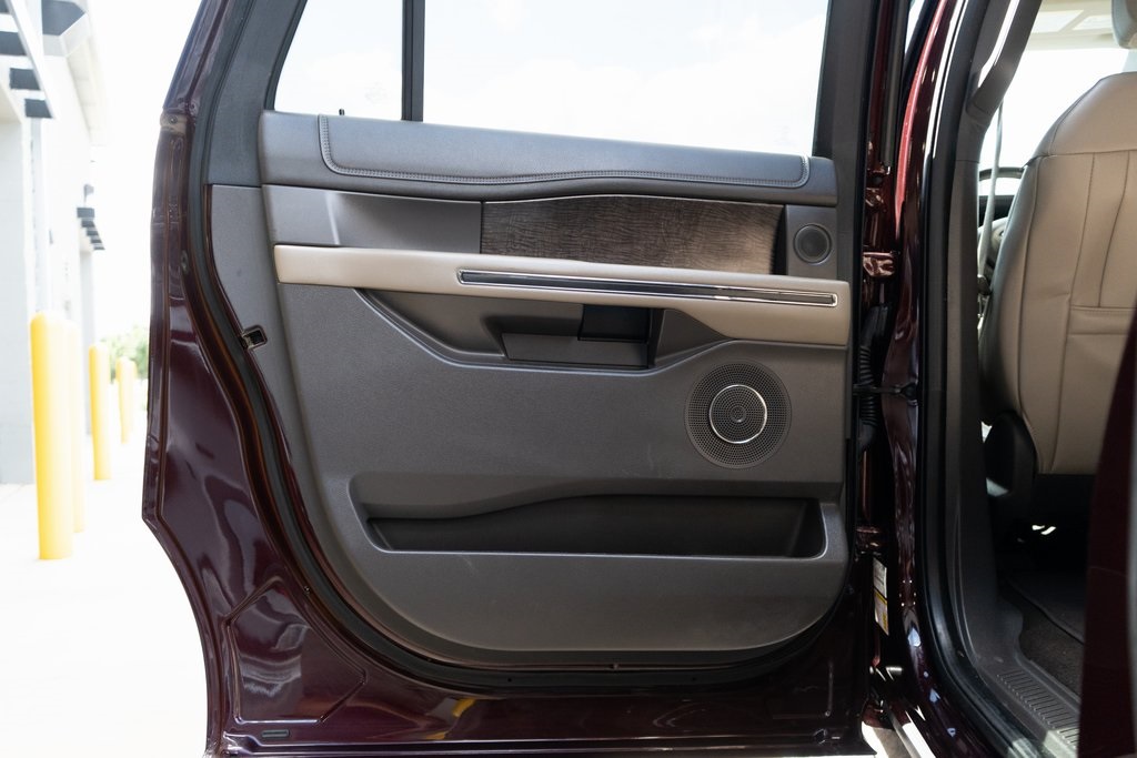 2021 Ford Expedition MAX Limited photo 21