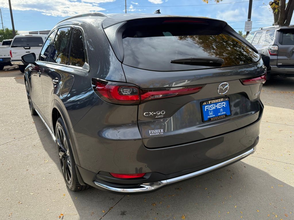 2024 Mazda CX-90 Premium photo 2