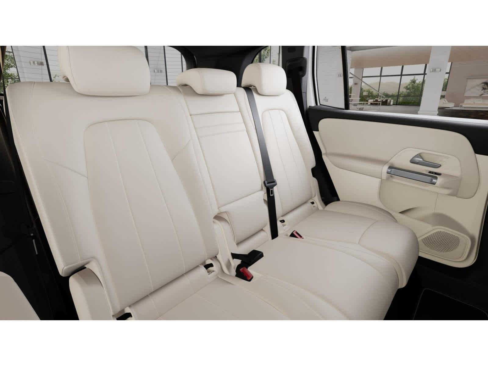 2025 Mercedes Benz GLB 250 photo 5