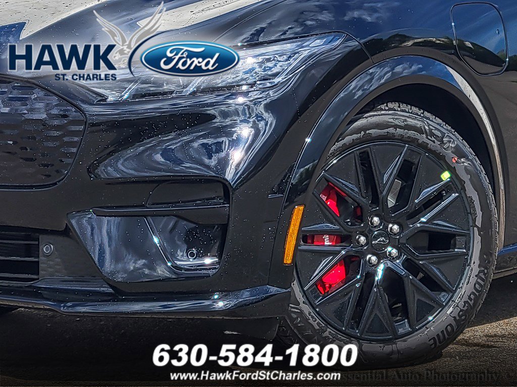 2025 Ford Mustang Mach-E Premium photo 3