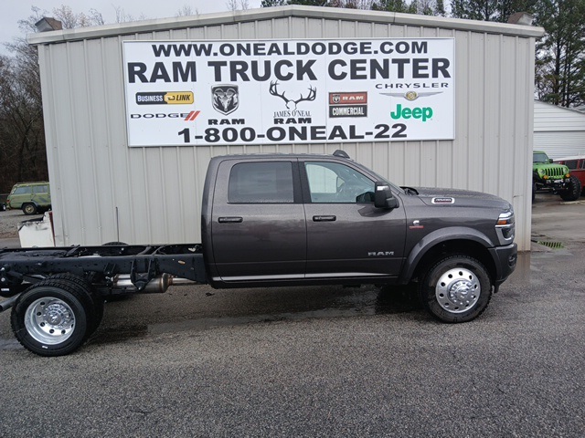 2026 Ram 4500 Laramie photo 2