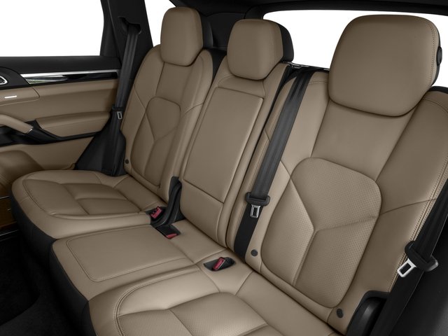 2018 Porsche Cayenne Base Platinum Edition photo 13