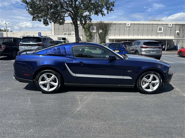 2010 Ford Mustang GT photo 4