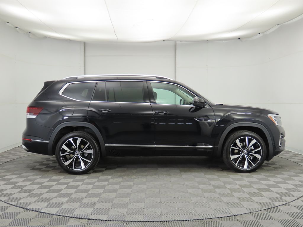 2025 Volkswagen Atlas SEL Premium R-Line photo 4
