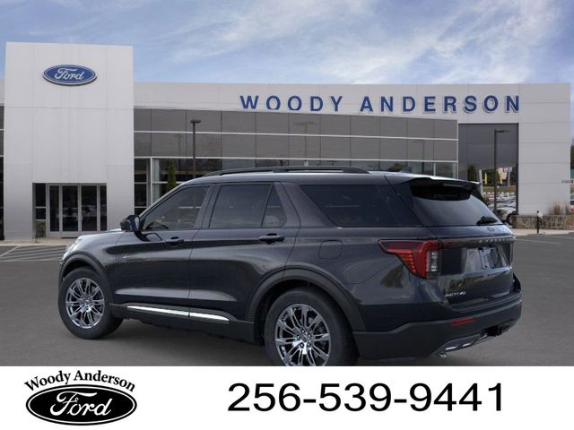 2025 Ford Explorer photo 3