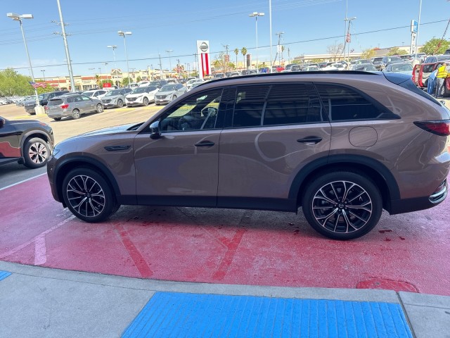 Used 2025 Melting Copper Metallic Mazda Premium Plus Package image 15