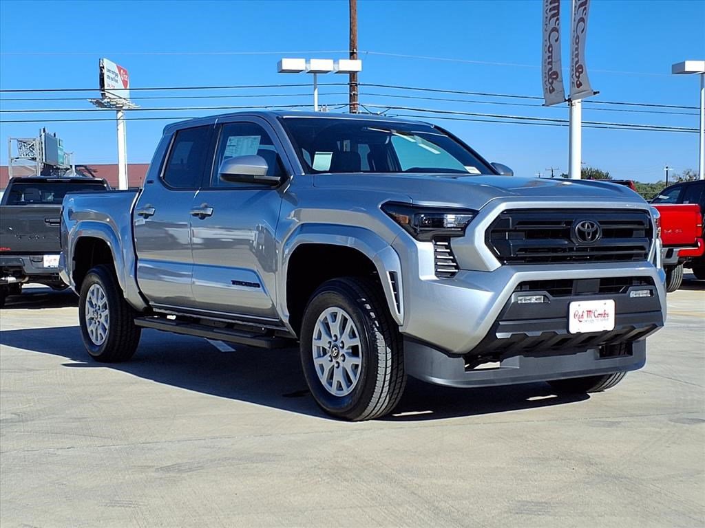 2025 Toyota Tacoma SR5's photo