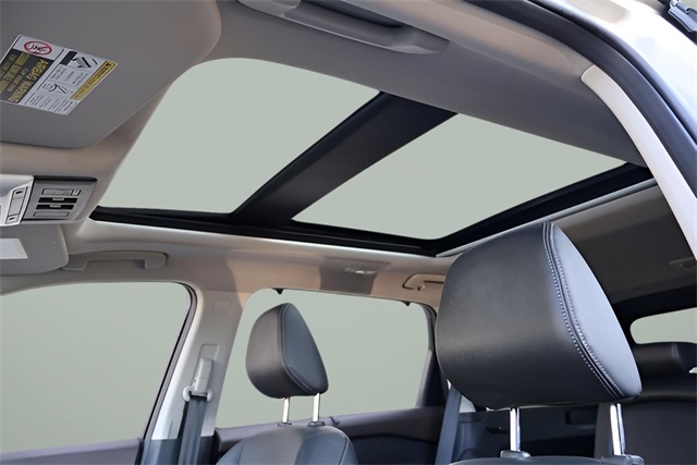2021 Nissan Rogue Platinum photo 9