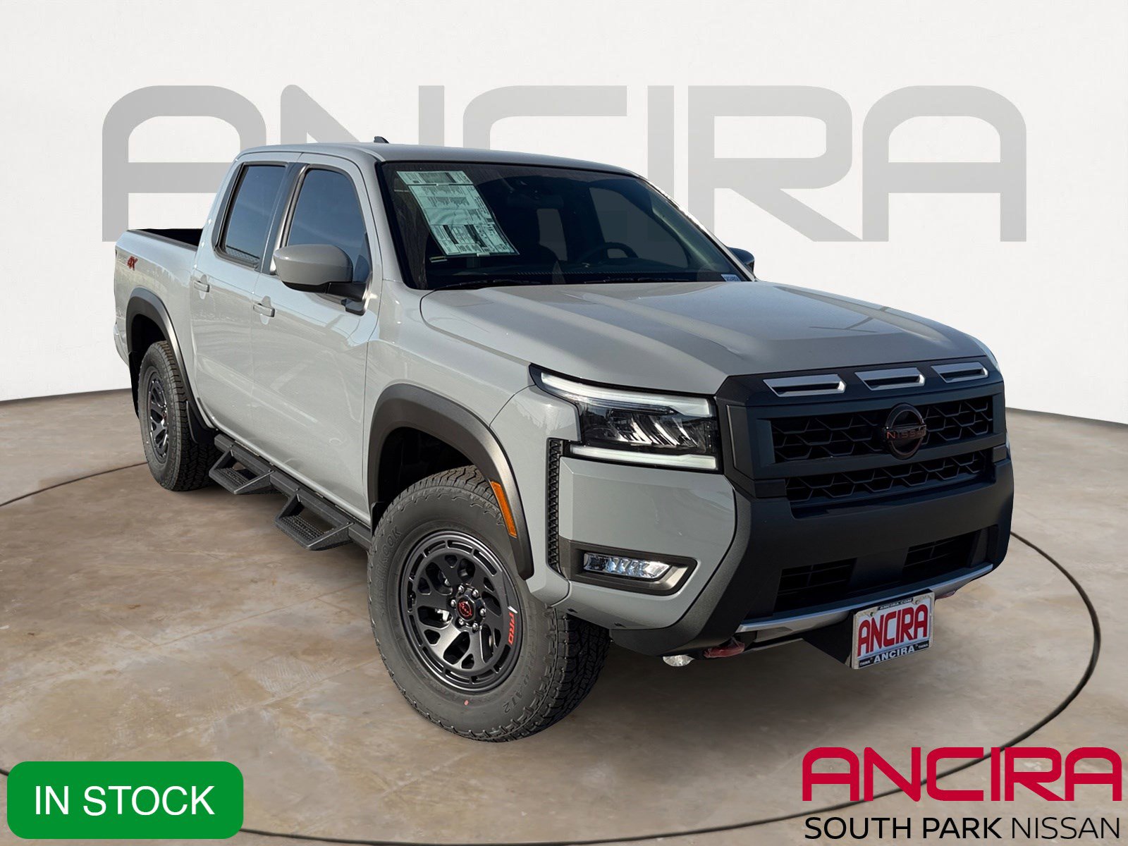 2026 Nissan Frontier PRO-4X's photo