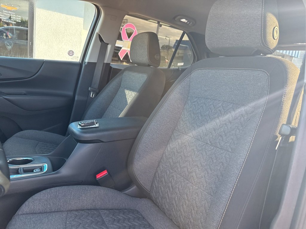 2024 Chevrolet Equinox LT photo 29
