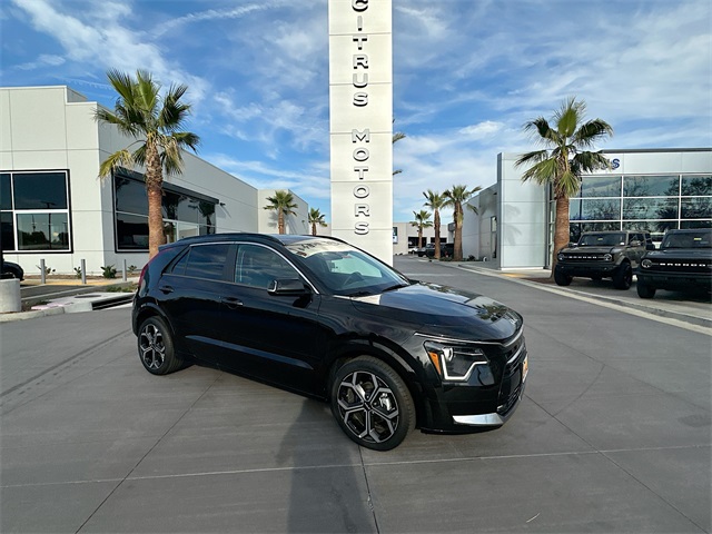 2025 Kia Niro EX Touring's photo