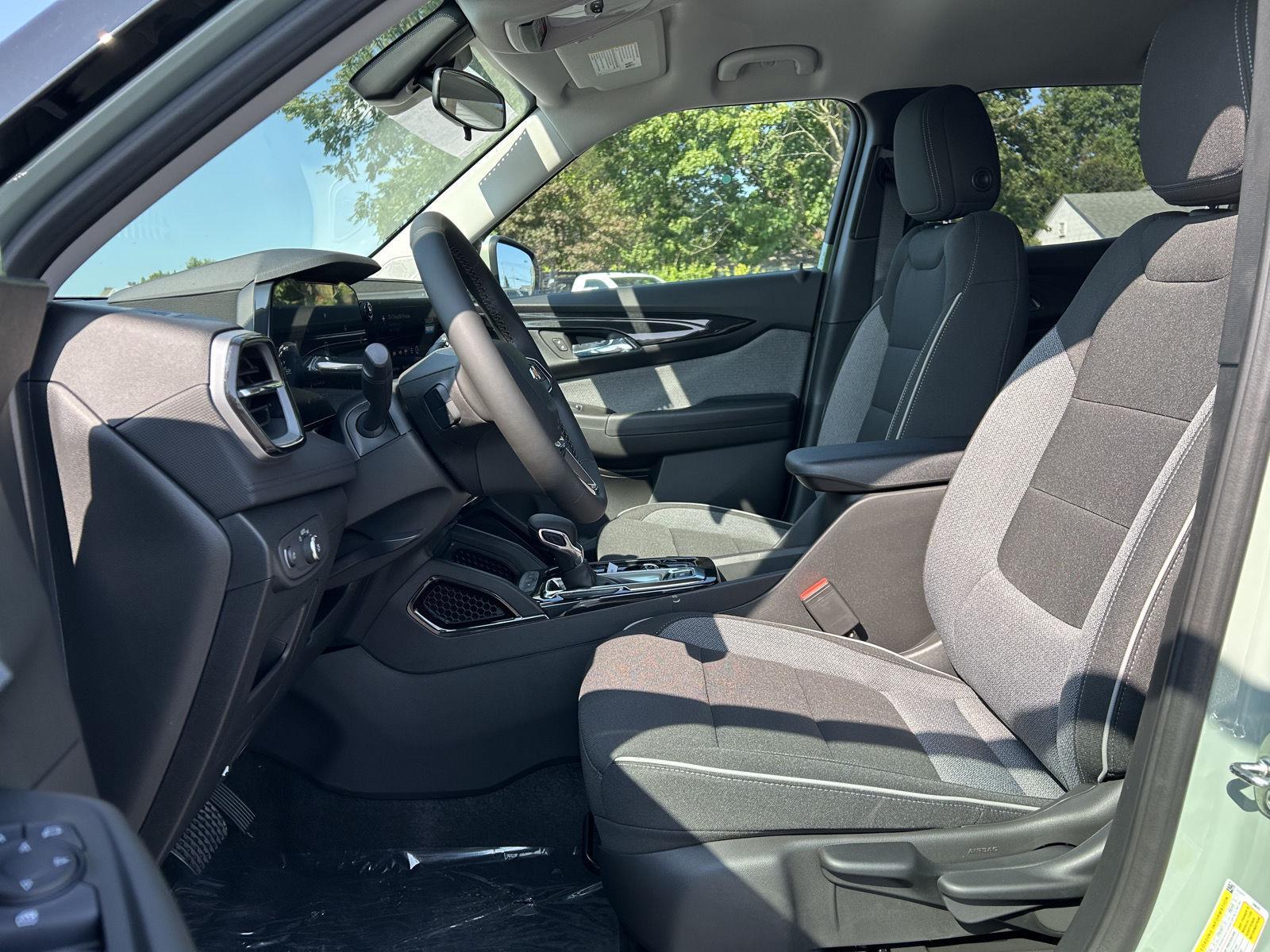 2026 Chevrolet Trailblazer LT photo 9