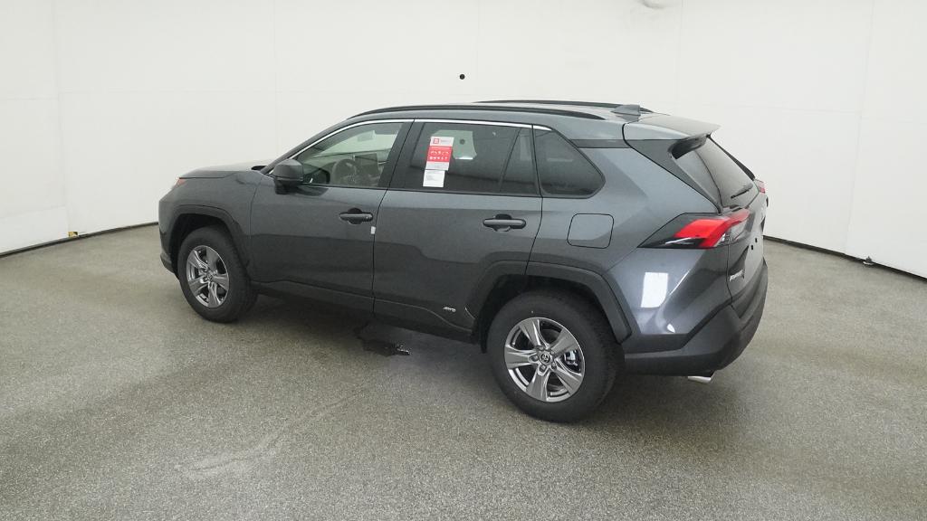 2025 Toyota RAV4 Hybrid LE photo 11