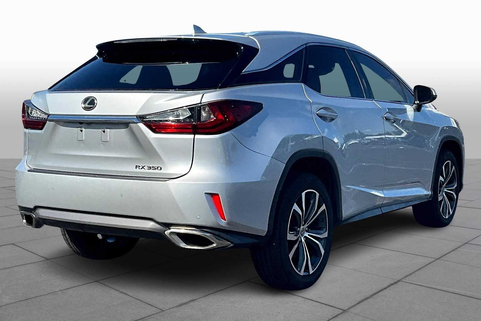 2017 Lexus RX photo 11