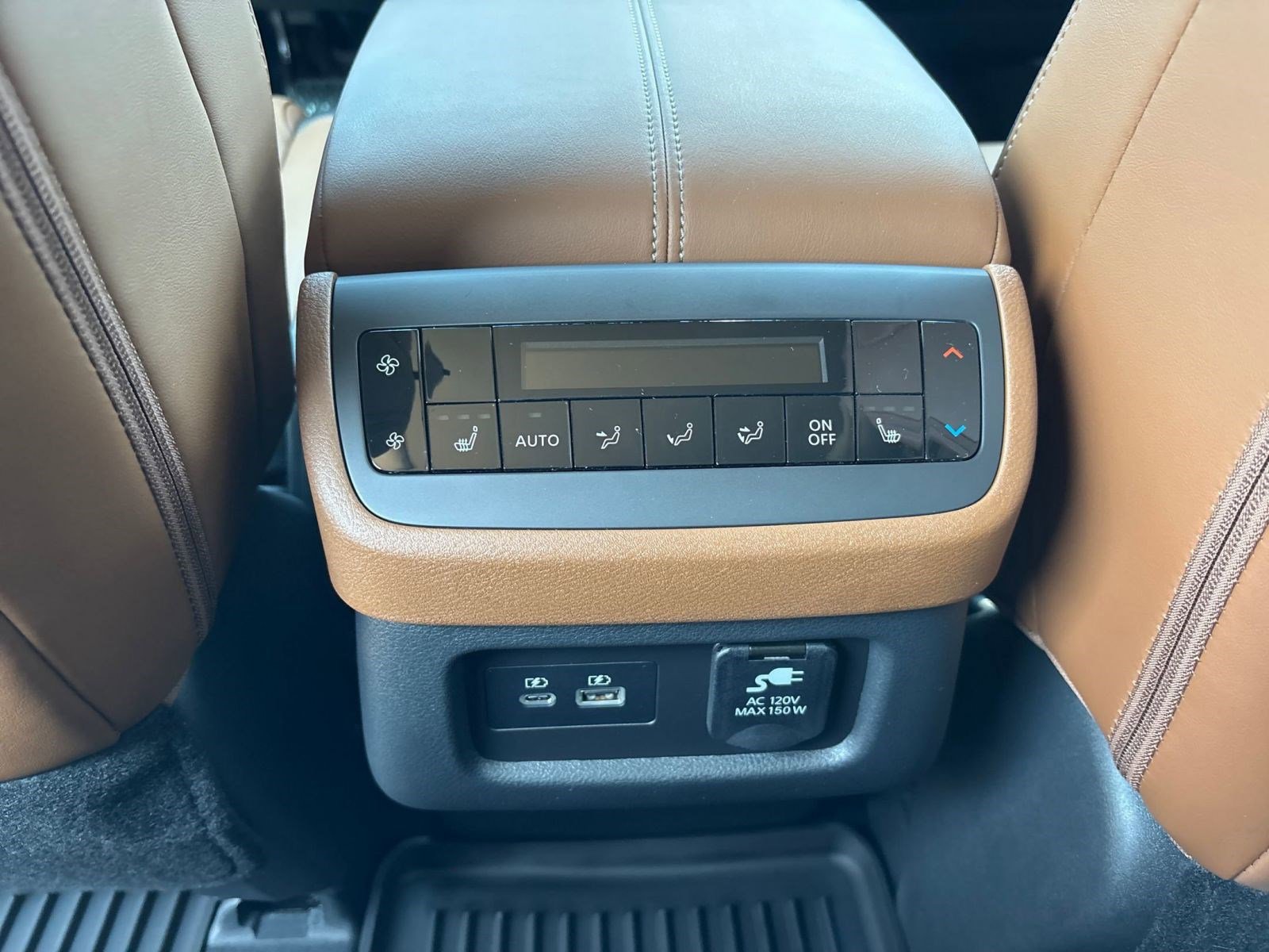 2025 Nissan Pathfinder Platinum photo 20