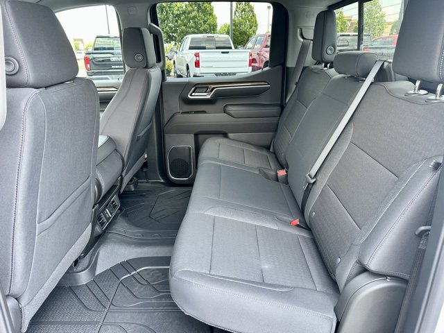 2025 Chevrolet Silverado 1500 LT photo 15