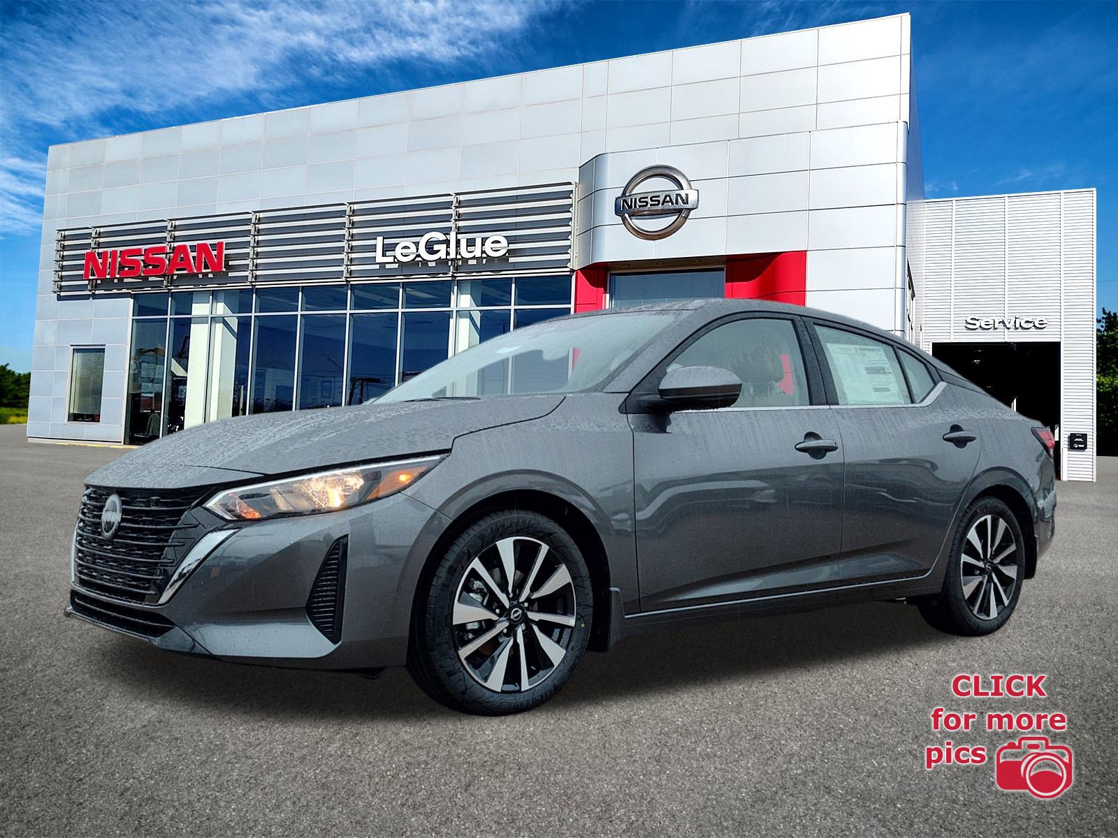 2025 Nissan Sentra SV's photo