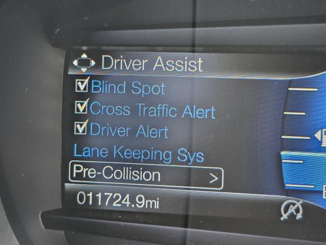 2023 Ford Edge SEL photo 16