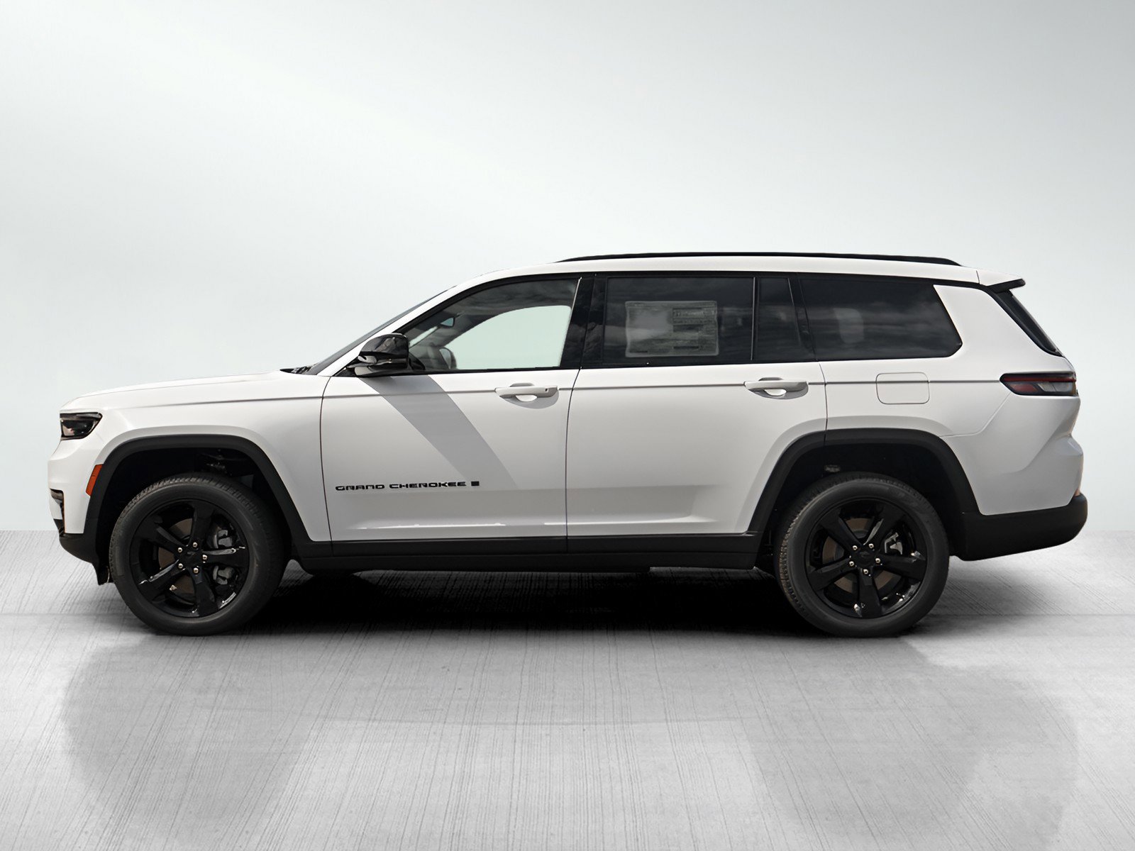 2025 Jeep Grand Cherokee Limited photo 2