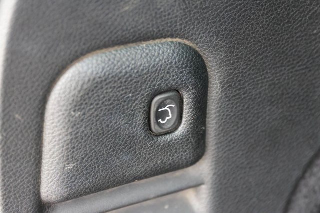 Used 2018 Red Jeep Trailhawk image 9