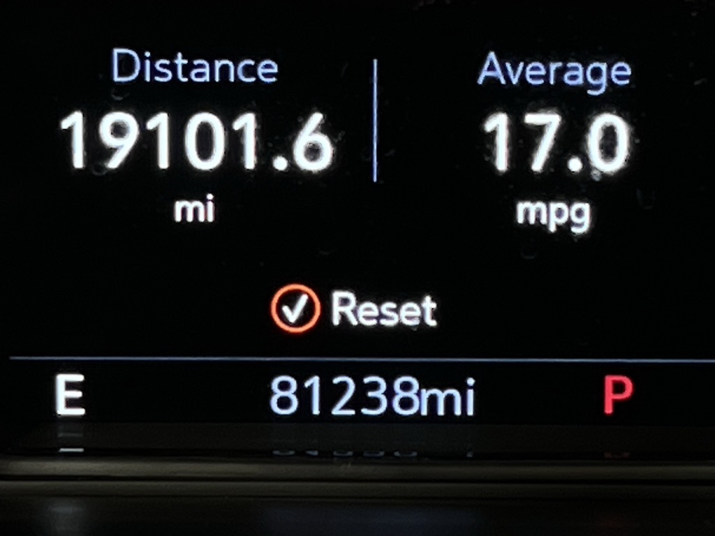 2021 Gmc Yukon SLT photo 12