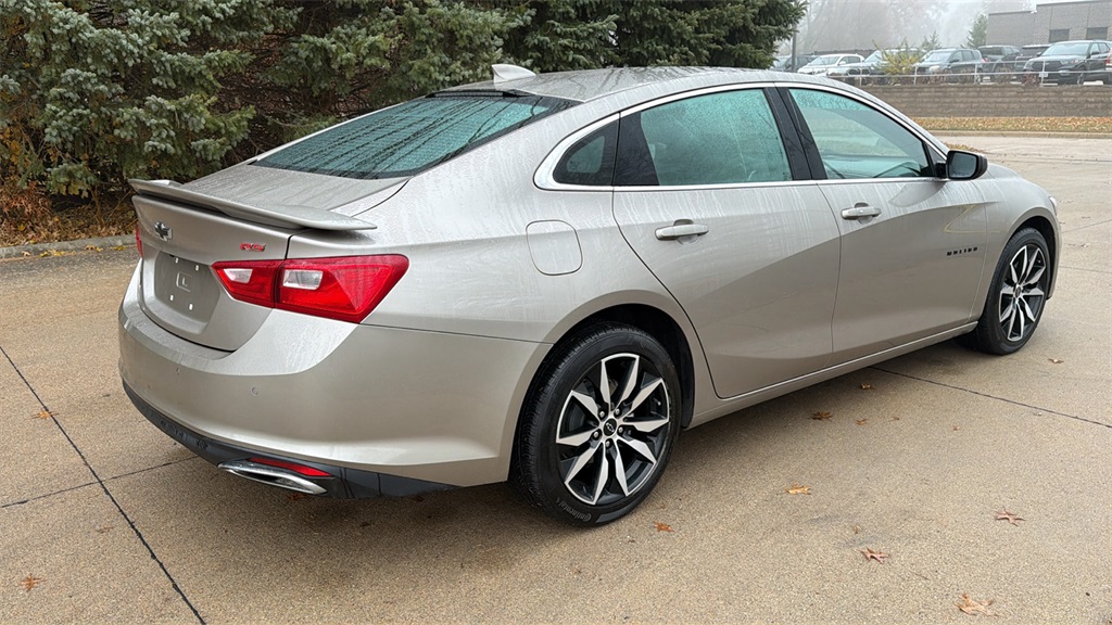 2024 Chevrolet Malibu RS photo 3