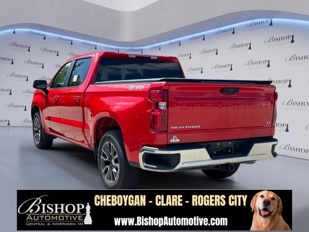 2022 Chevrolet Silverado 1500 LT photo 3